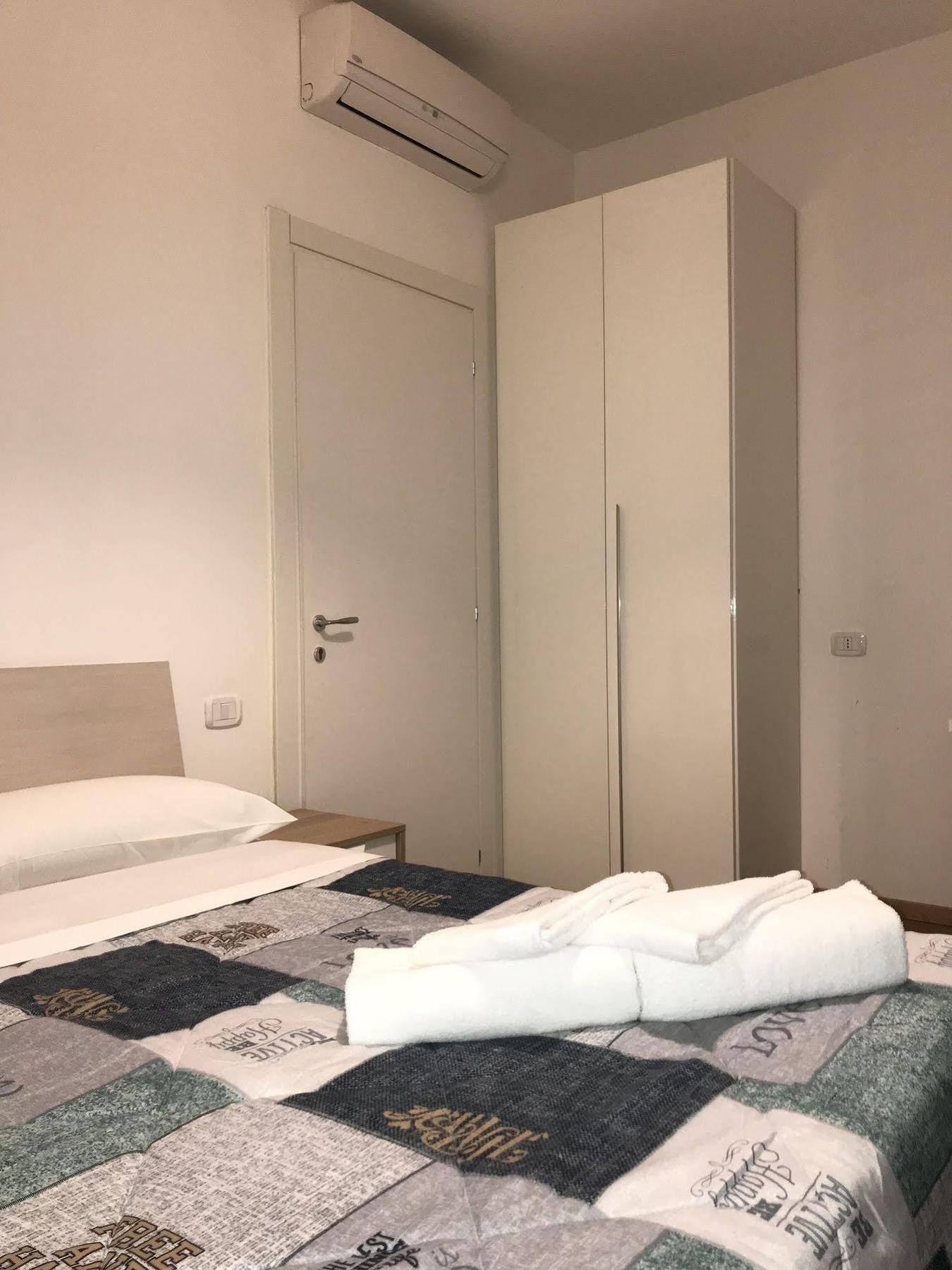 Hotel Elite Loreto Milano Exterior foto